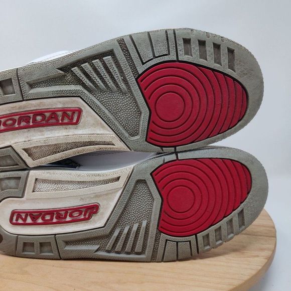 Nike Air Jordan 3 Retro GS- Womens- Size 7- True Blue- [854261-106] - Picture 11 of 12